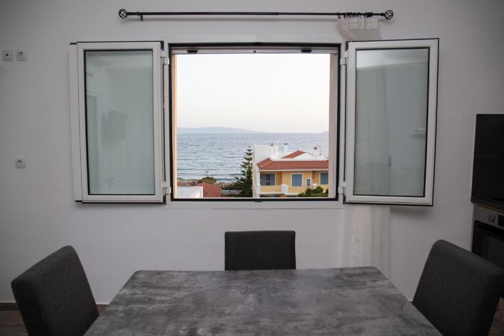 Appartement Sea View House Matina à Neápolis Extérieur photo
