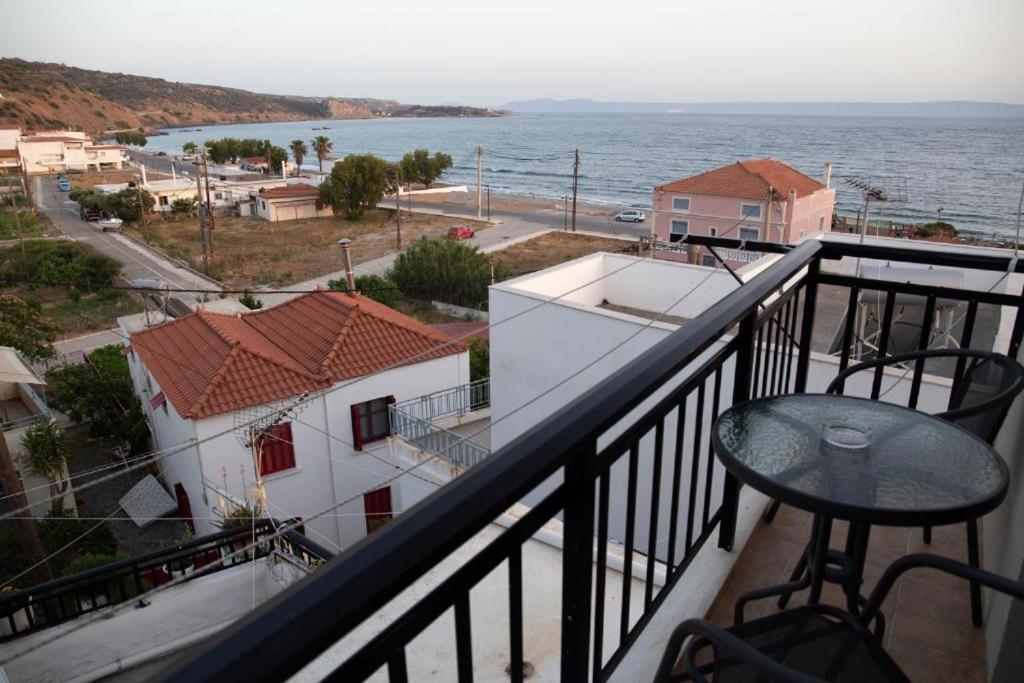 Appartement Sea View House Matina à Neápolis Extérieur photo