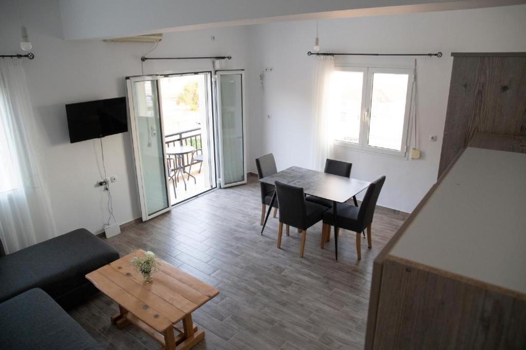 Appartement Sea View House Matina à Neápolis Extérieur photo